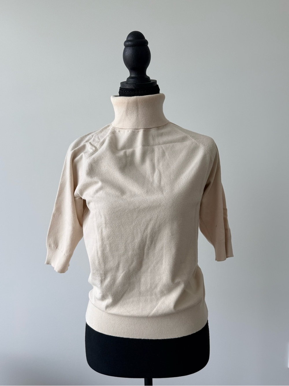 Babaton • 3/4 Sleeve